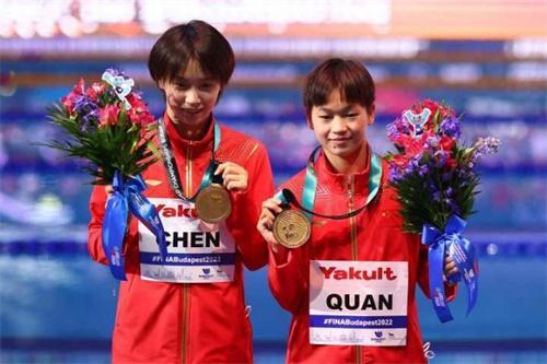 ​全红婵陈芋汐世锦赛女双十米台卫冕 领先第二