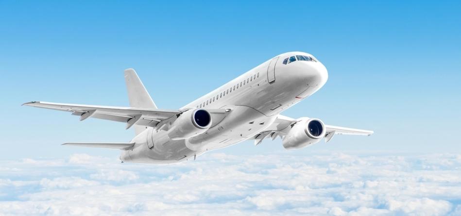 飞行途中机长猝死，波音787客机紧急迫降巴拿马