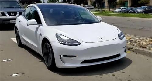 19万的新款Model 3 全是马斯克砍出来的