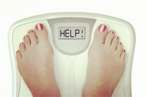 女孩被男友嫌胖从115斤瘦到68斤 什么是神经性厌食症