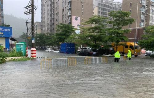 专家称深圳强降雨是因“列车效应” 深圳强降雨情况如何