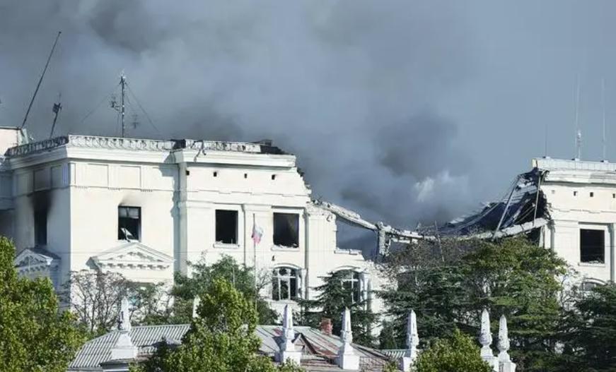 乌克兰导弹袭击：俄黑海舰队总部大楼遭炸，伤亡情况成谜