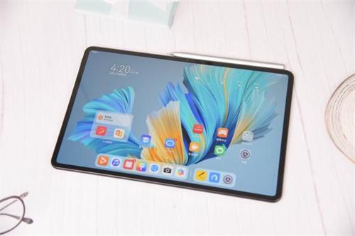 华为MatePad Pro 13.2英寸开售 5199元起 享受鸿蒙大屏平板体验