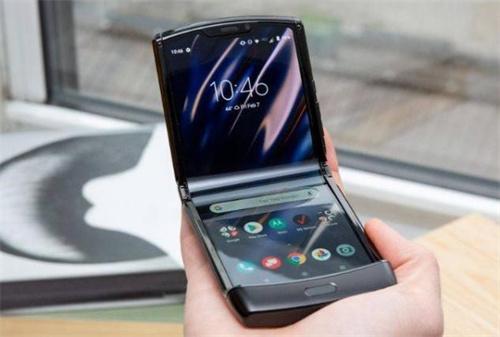 日本推出复古翻盖智能机 Android 13系统和4800万像素