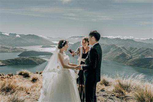去年中国结婚人数25至29岁最多 为何不愿结婚