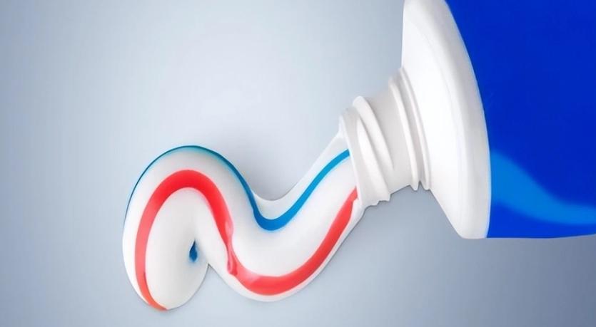 如何选择合适的牙膏和正确的刷牙方式