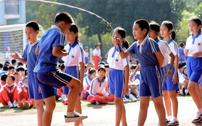 深圳学校新政策：义务教育每天1节体育课，明年1月起施行