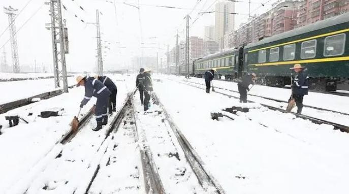 大范围雨雪冰冻来袭，春运与农业安全备考